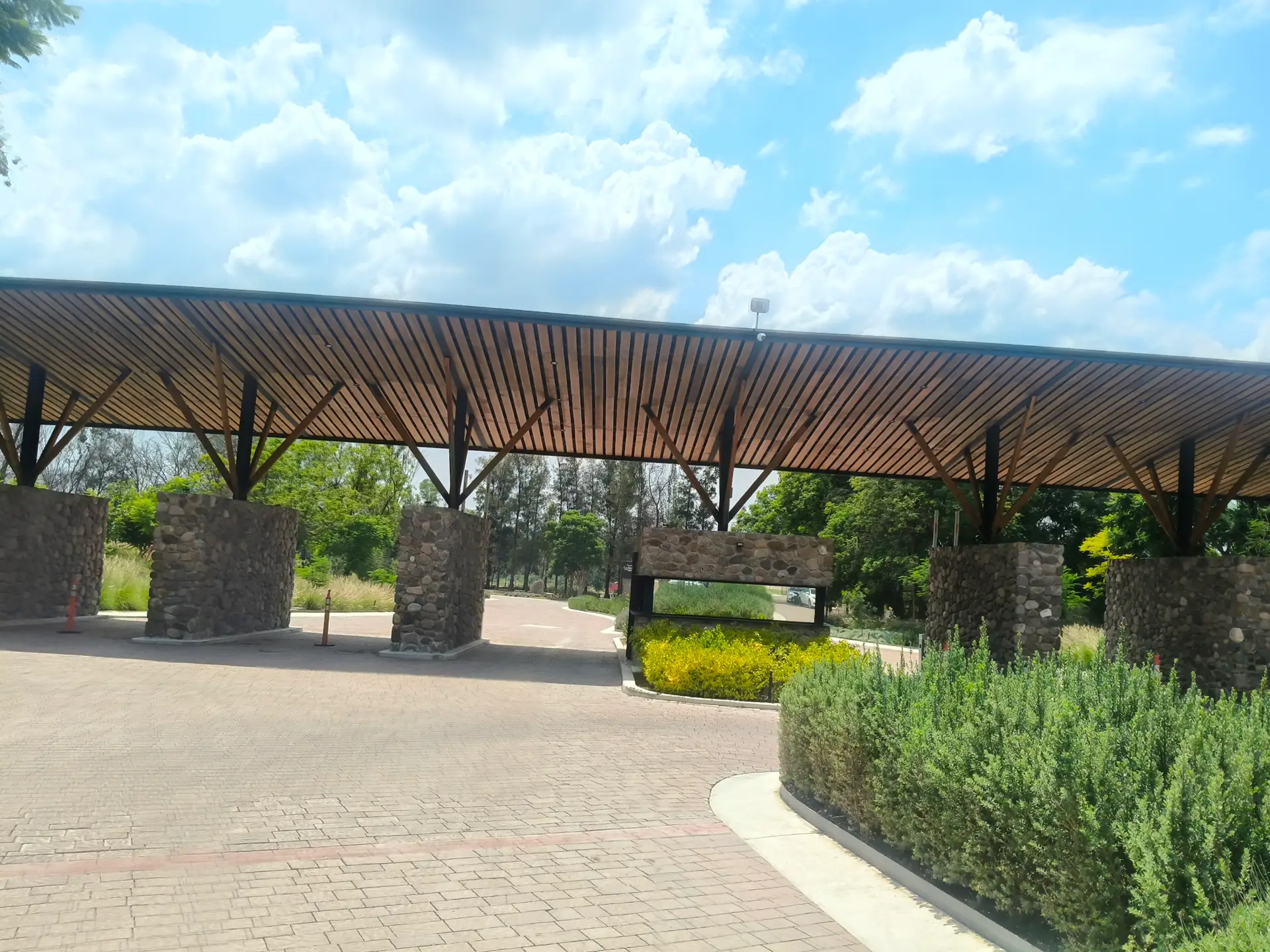 Terrenos residencial en Querétaro Corregidora-Cañadas del valle. Facilidades de pagos.